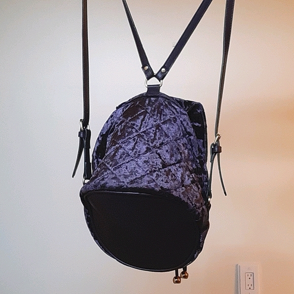 Crushed Velvet Backpack - Picture 4 of 5